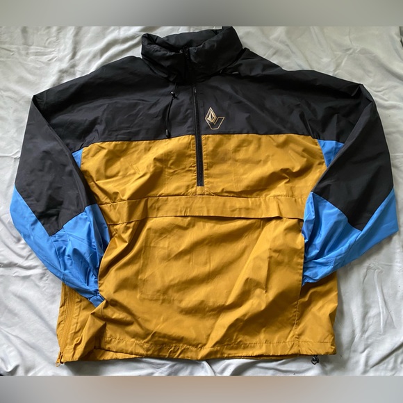 Brand new volcom rain coat - Picture 2 of 4